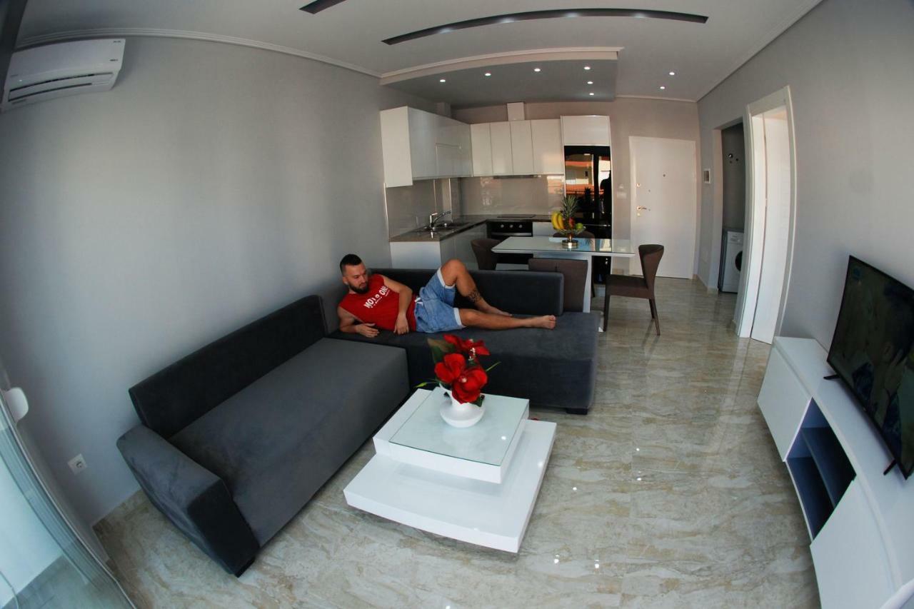 Oceanic Luxury Apartments Sarandë Exterior foto